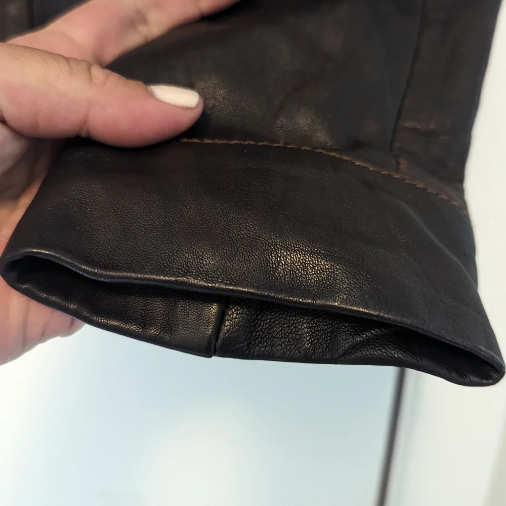 Danier Soft Distressed Leather Jacket - Picture 10 of 11